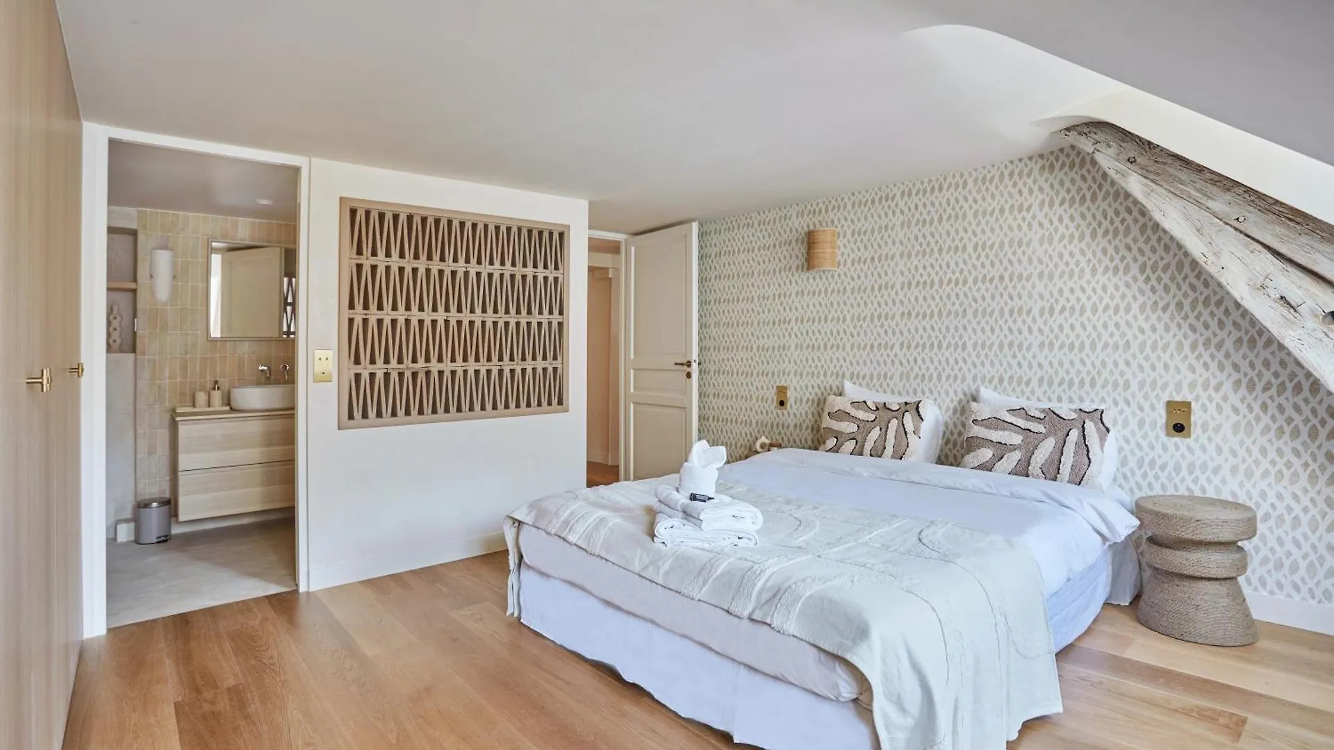 Place Vendome By Prestige Apartment