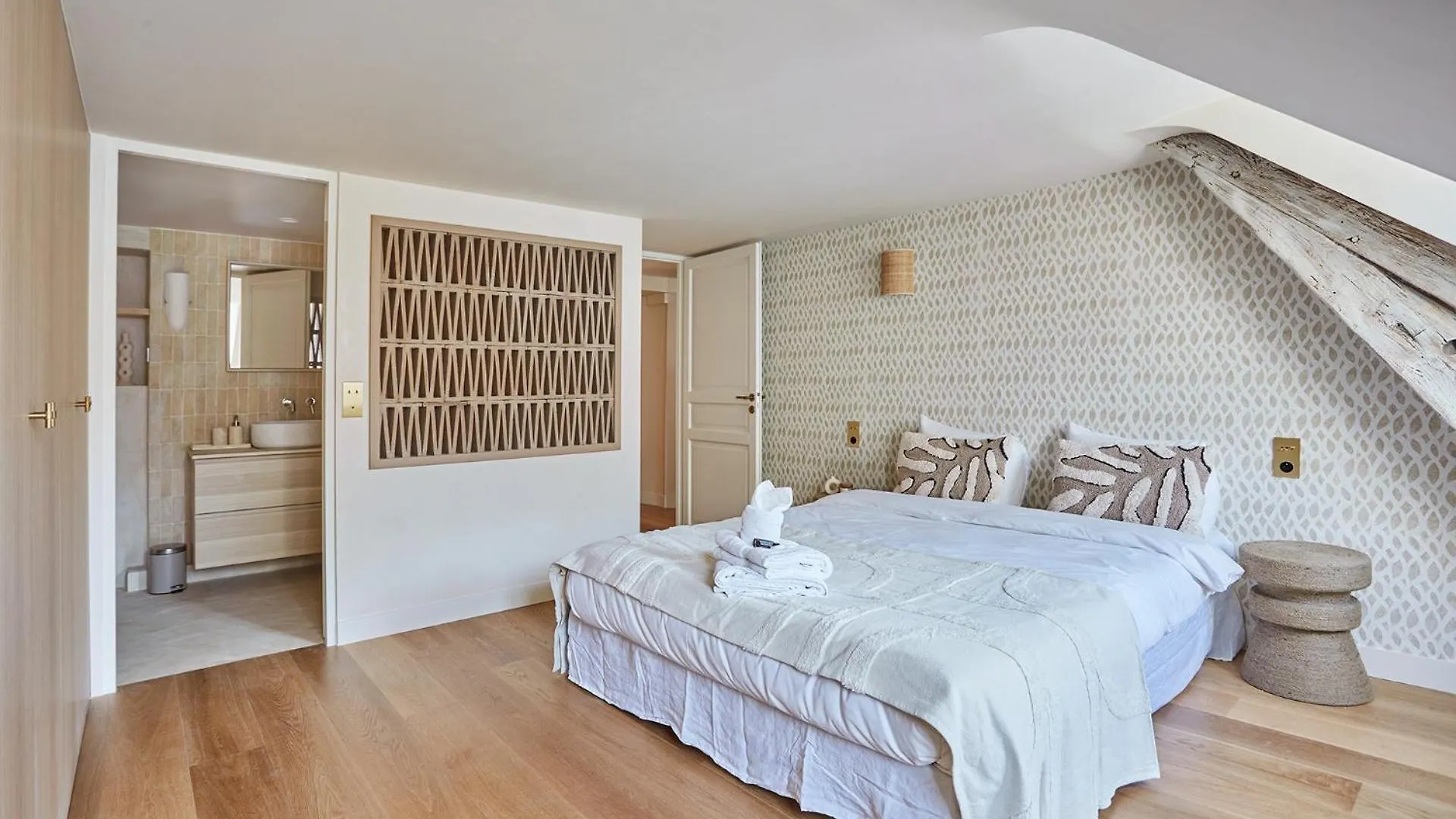 Place Vendome By Prestige Apartment